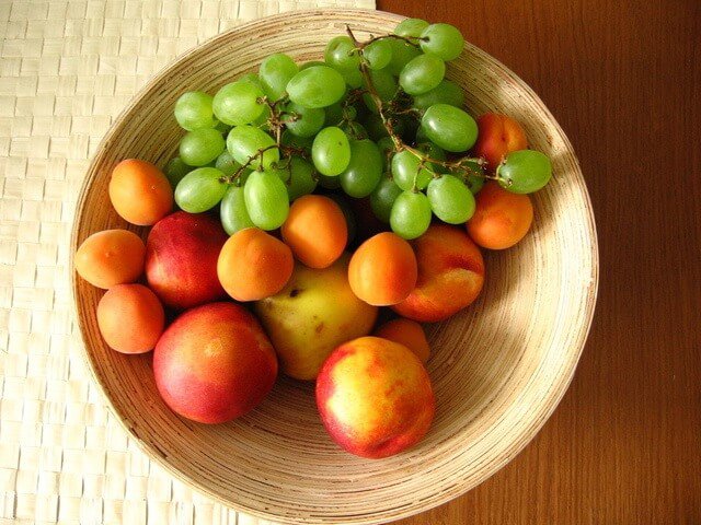 frutas en un frutero